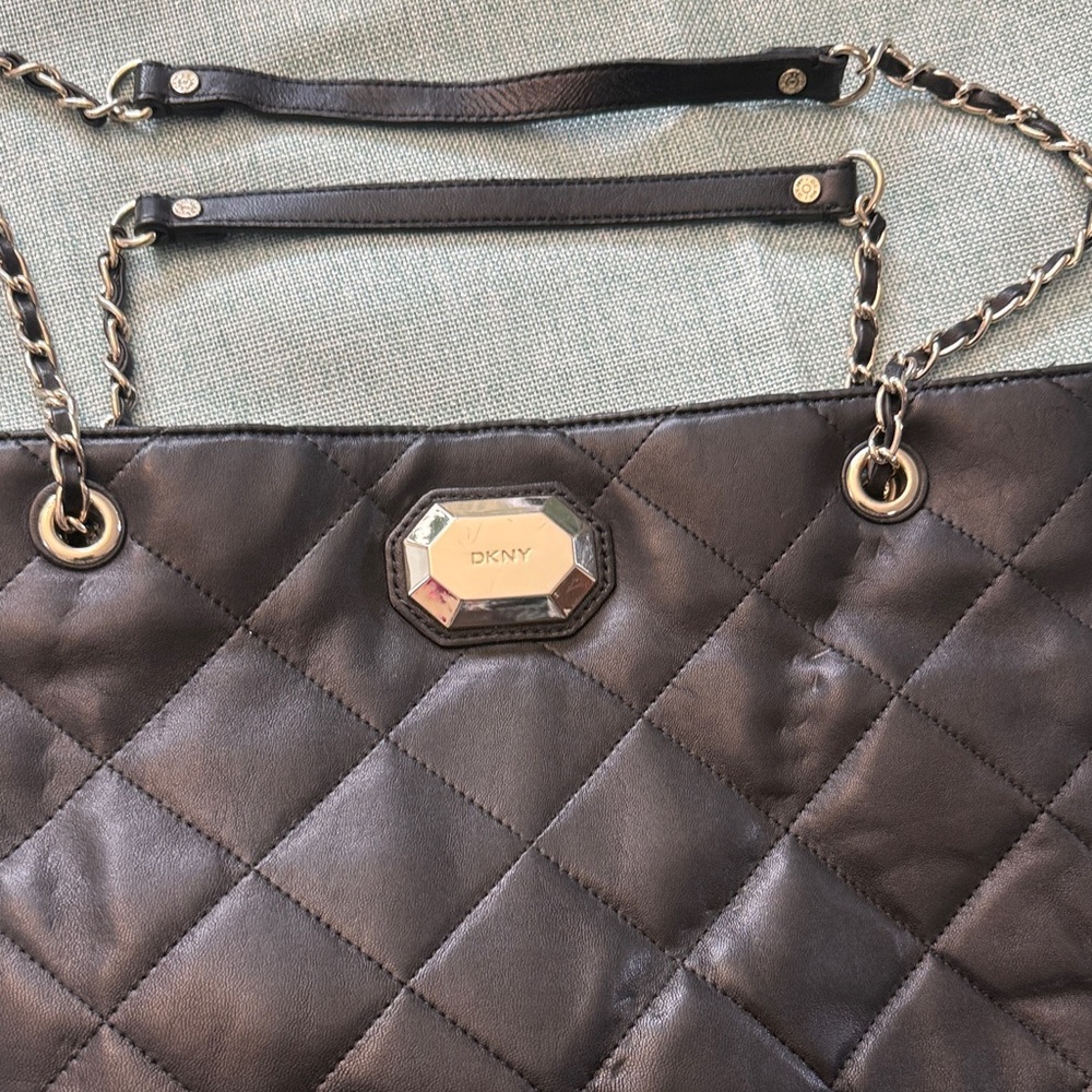 DKNY Quilted Black Leather Chain Shoulder Tote with Gold Hardware - Picture 3 of 6